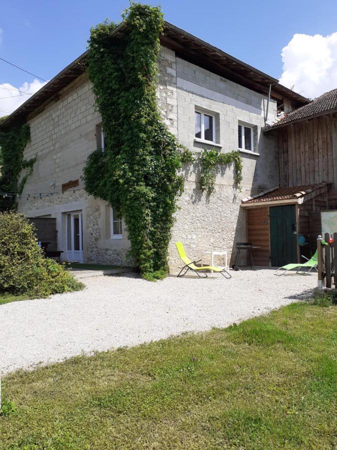 Okami Du Vercors Saint-Laurent-en-Royans Zewnętrze zdjęcie